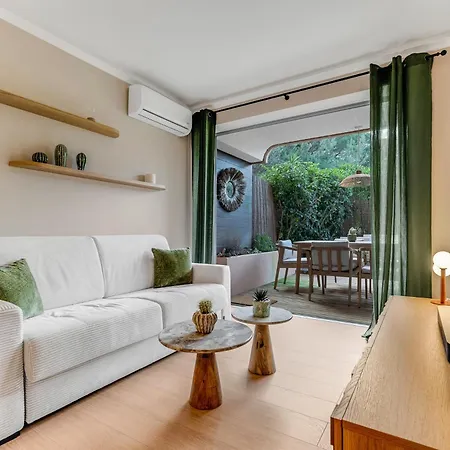 Apartment Le Cocon Tropezien - Jardin Prive, 5 Minutes Du Port Saint-Tropez