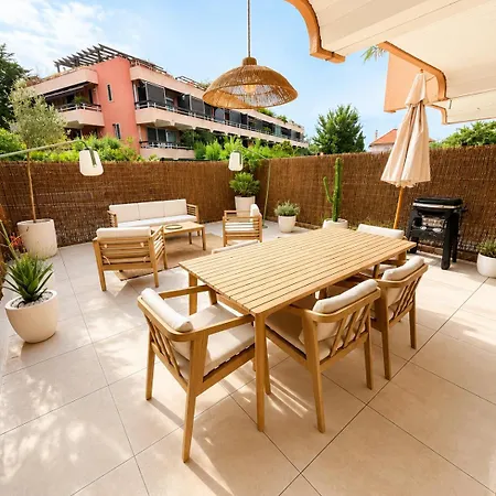 Le Cocon Tropézien - Jardin Privé, 5 Minutes Du Port Appartement